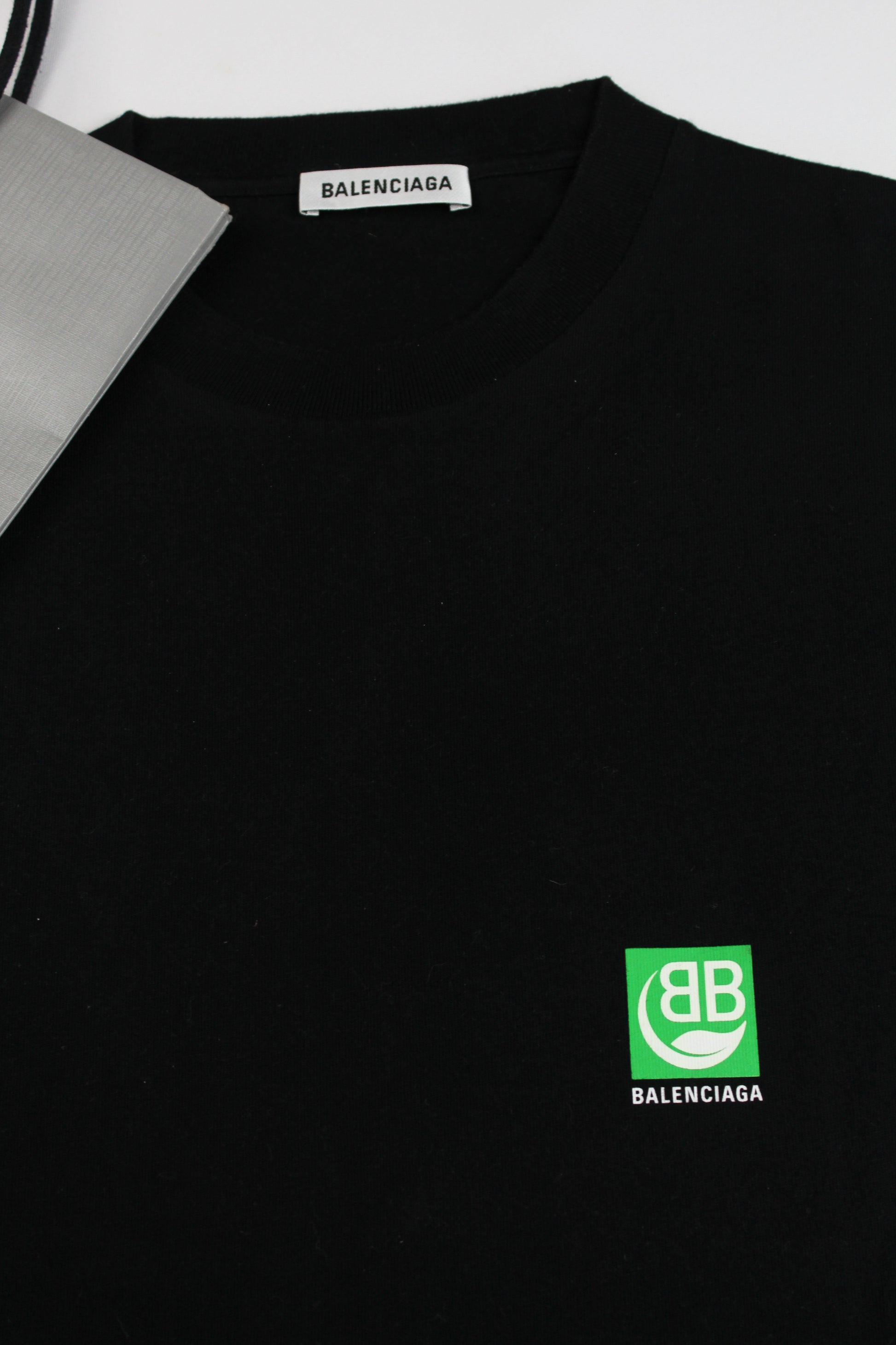 Camiseta Balenciaga B Enviromental Tee