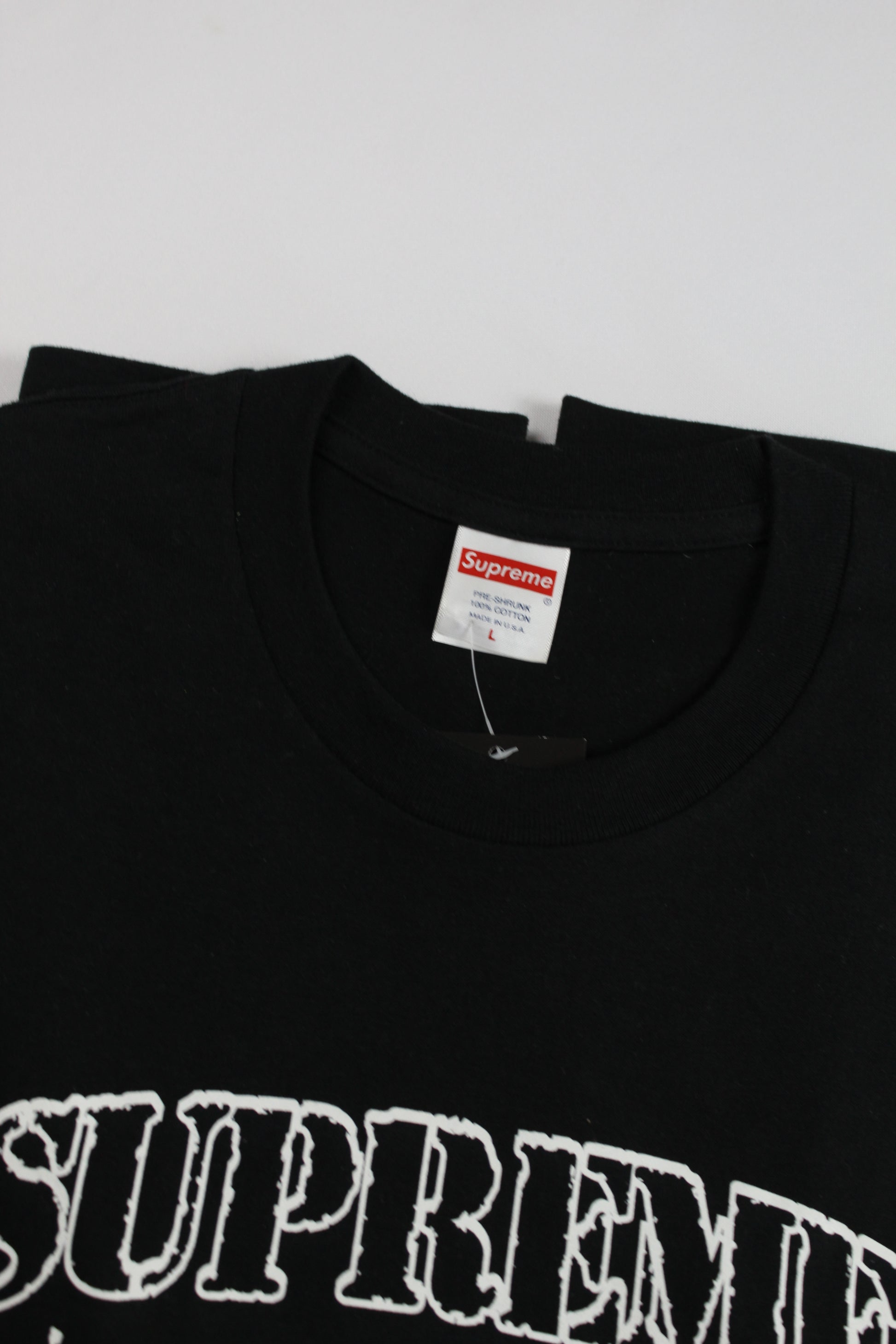Camiseta Corteiz x Supreme Camiseta Rules The World Black